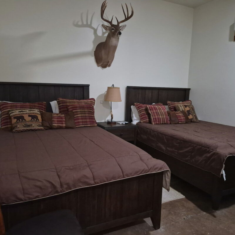 LODGE RM12